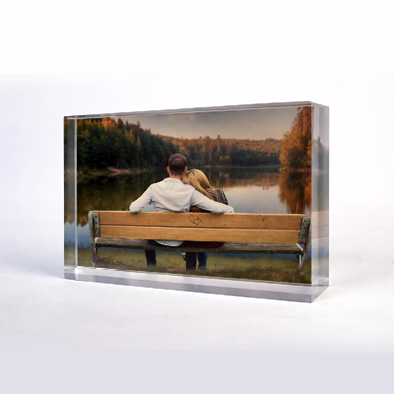 example-acrylic-block