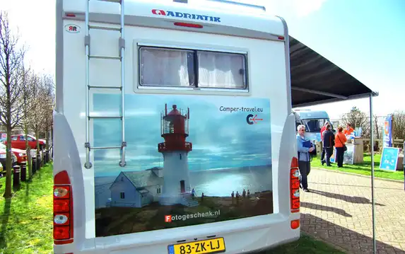 Foto-Geschenkaufkleber für Auto, Wohnmobil und andere Outdoor-Anwendungen.